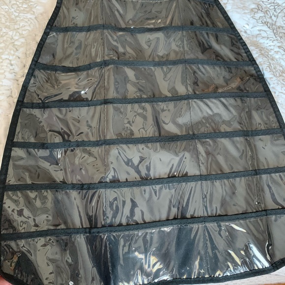 Jewelry organizer - Picture 2 of 4